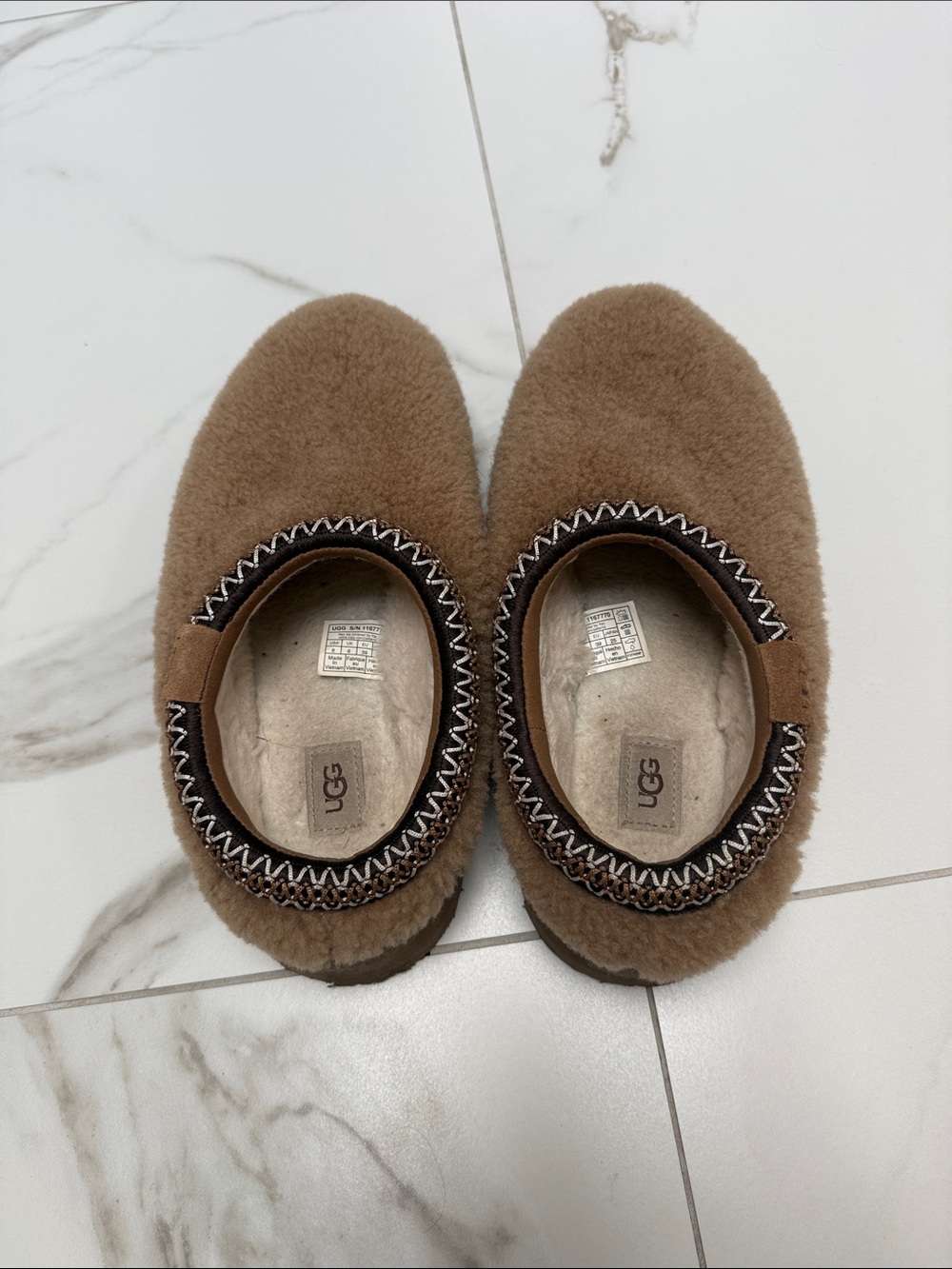 UGG Chestnut Shearling Slip-On Mules - Picture 2 of 6